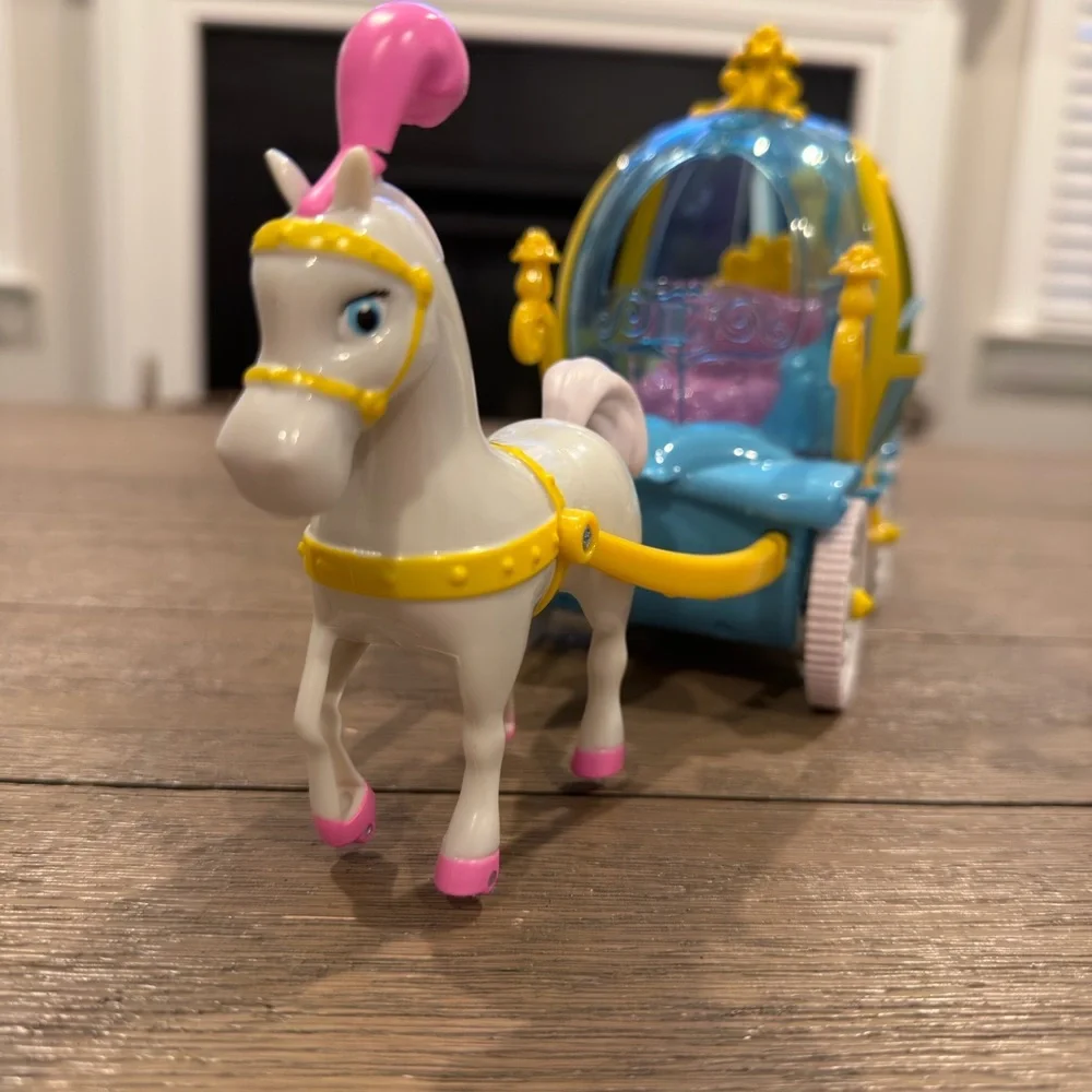 Cinderella's Magical Blue Carriage Toy